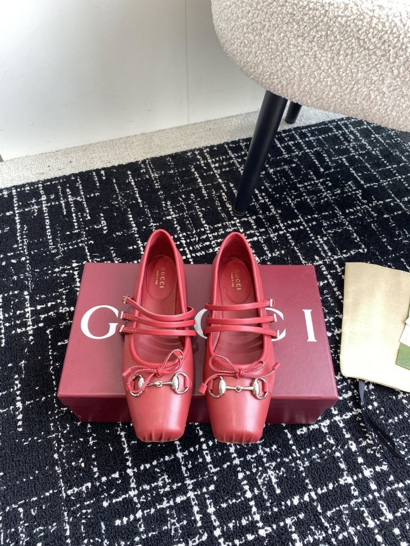 Gucci Flat Shoes